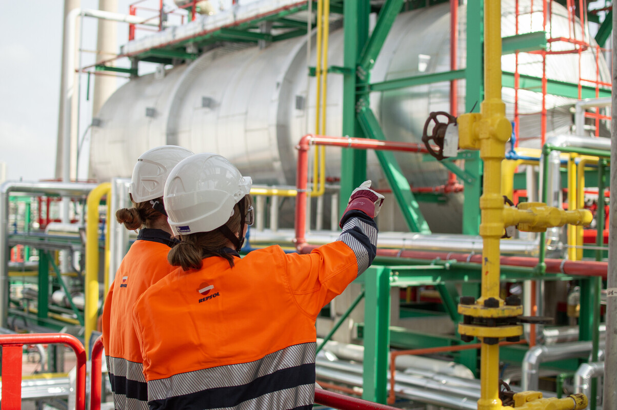 Los fluidos hidráulicos en maquinaria industrial: qué son y para qué sirven 